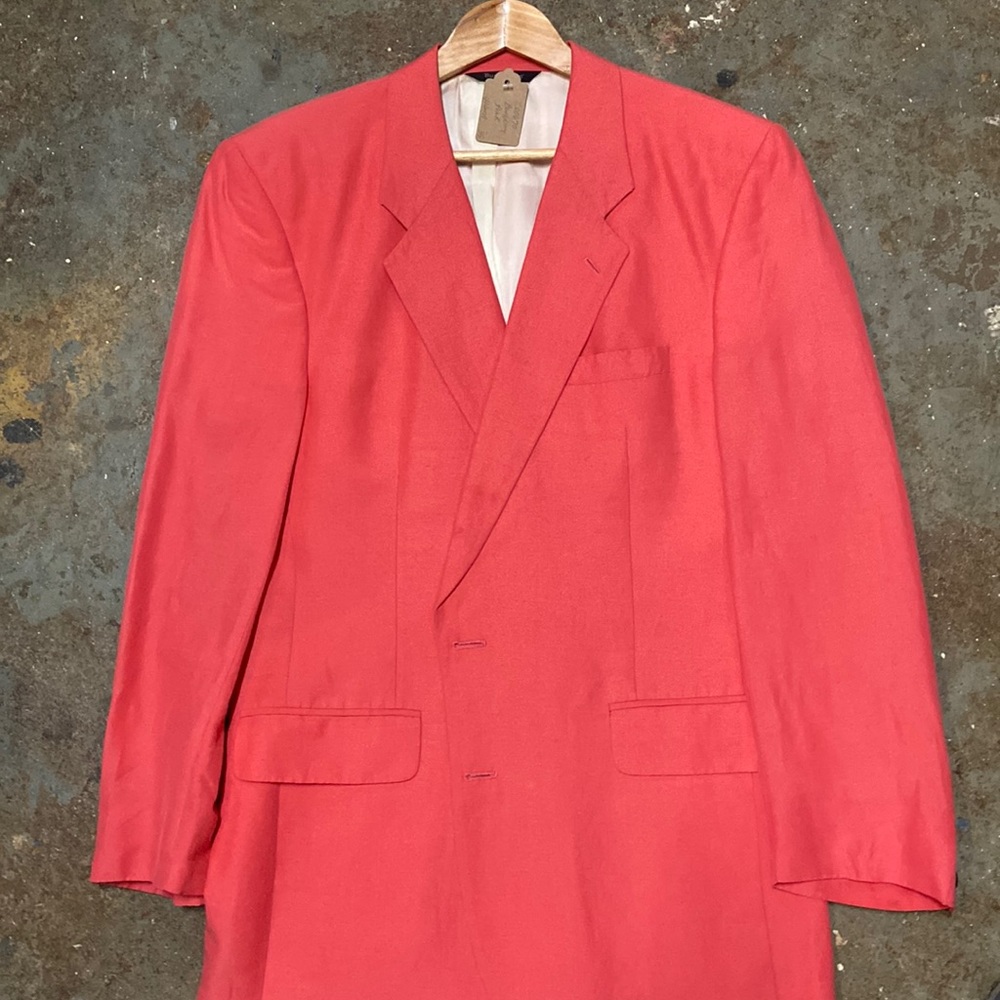 Burberry coral blazer size 40L. Cream silk lining needs to be steamed